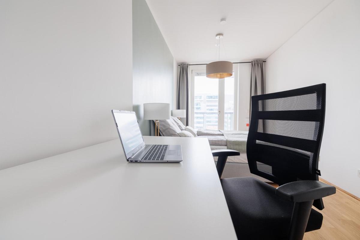Lovely Apartment In Marina Tower - 10Min To City Center Viyana Dış mekan fotoğraf