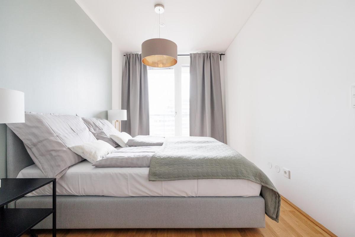 Lovely Apartment In Marina Tower - 10Min To City Center Viyana Dış mekan fotoğraf